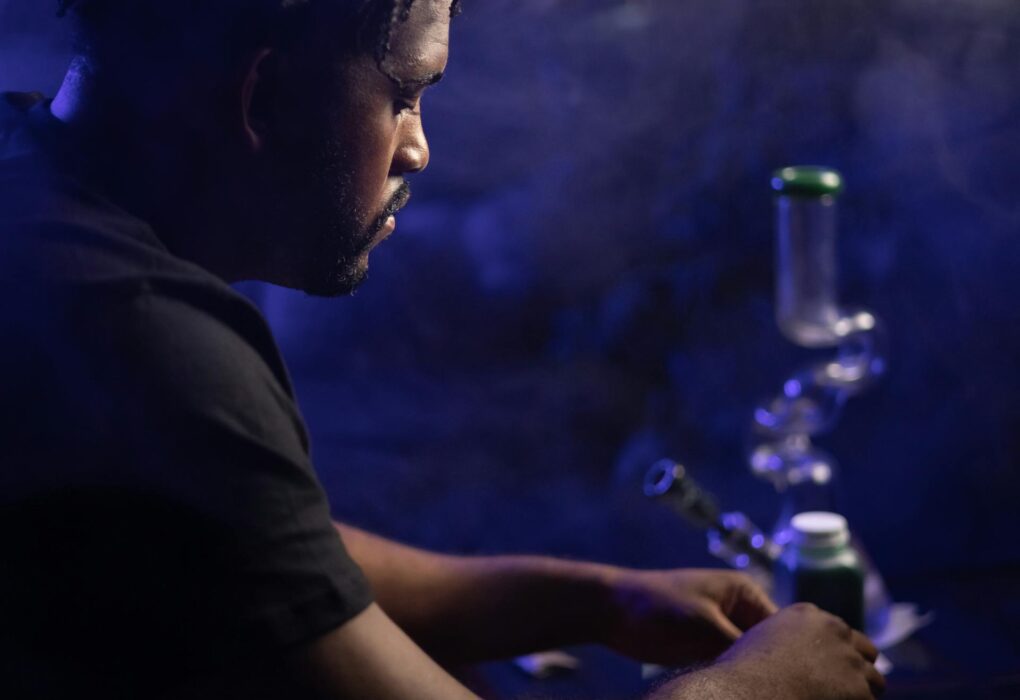 Kaljanas su zodiako ženklais, skirtas individualiam naudojimui